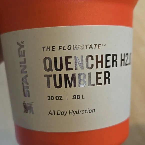 New Stanley Quencher H2.0 30 Oz Hot Coral Tumbler - Picture 4 of 7